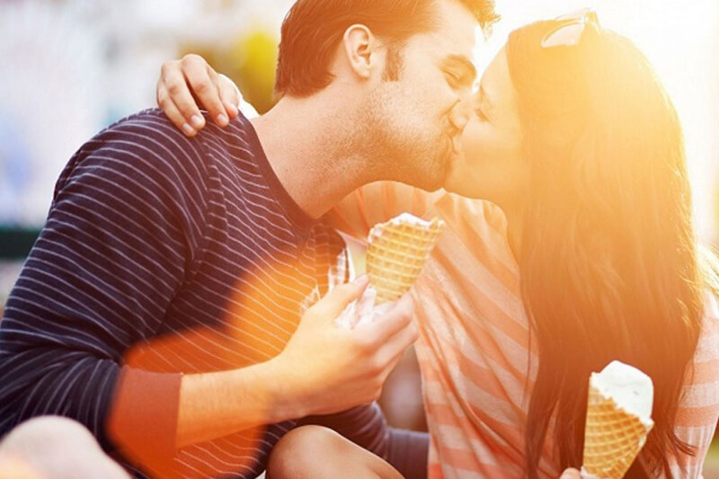 10-types-of-most-romantic-kisses-anyone-would-love-to-have (1)