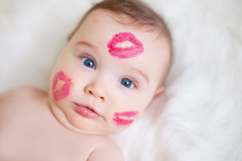 lipstick-kisses-valentines-day-photography_zps5d377e39 (1)