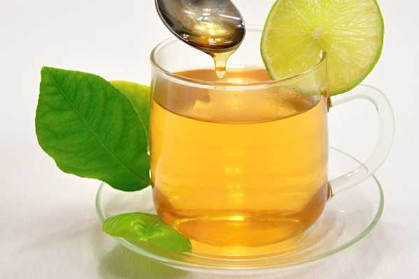 Green-Tea-Water-And-Honey-Face-Pack