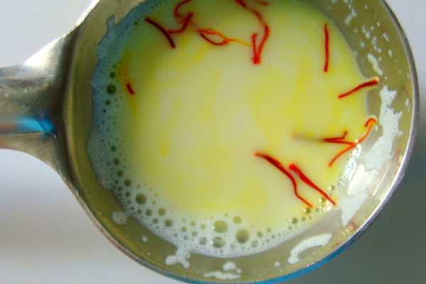 Milk-And-Saffron