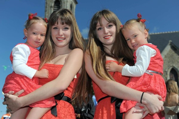 france-celebrated-its-unique-festival-for-twins-triplets-and-more