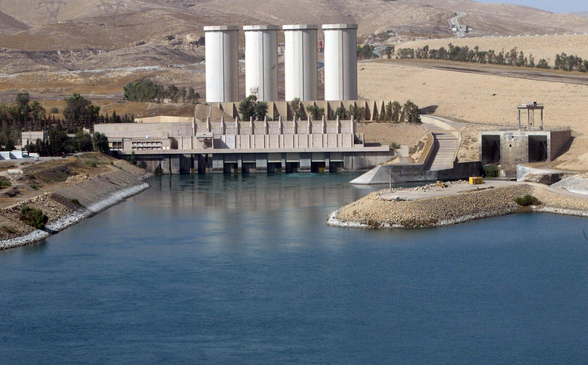 iraqi-military-claims-control-of-mosul-dam
