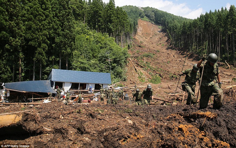 japan-landslide-death-toll-rises-searches-continue