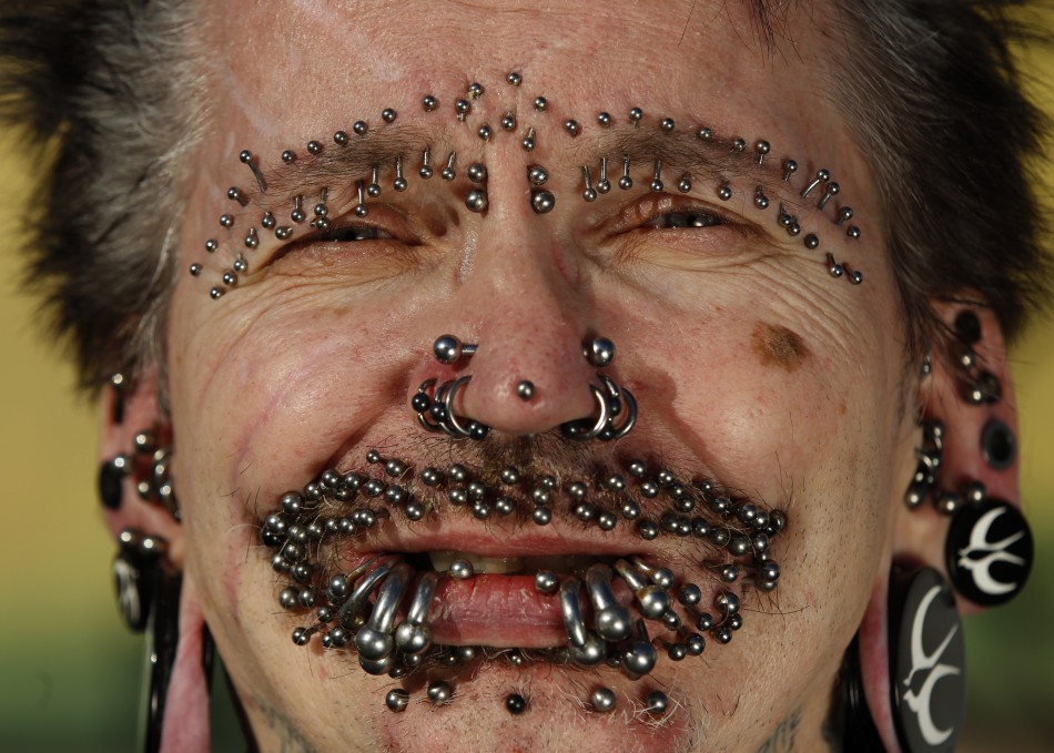 worlds-most-pierced-man-is-prohibited-from-entering-dubai-2