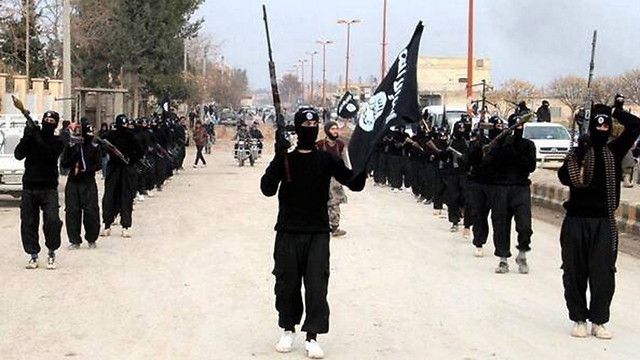ISIS battles with Al Qaeda for global jihadis