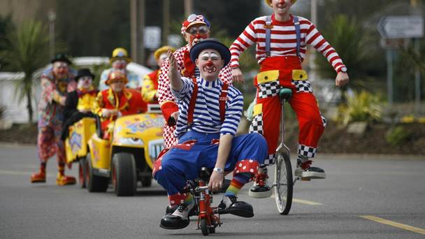 clowns-are-banned-in-certain-french-towns