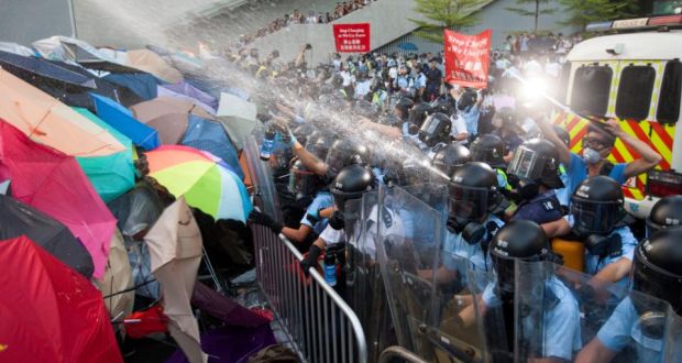 hong-kong-police-use-pepper-spray-on-democracy-protesters