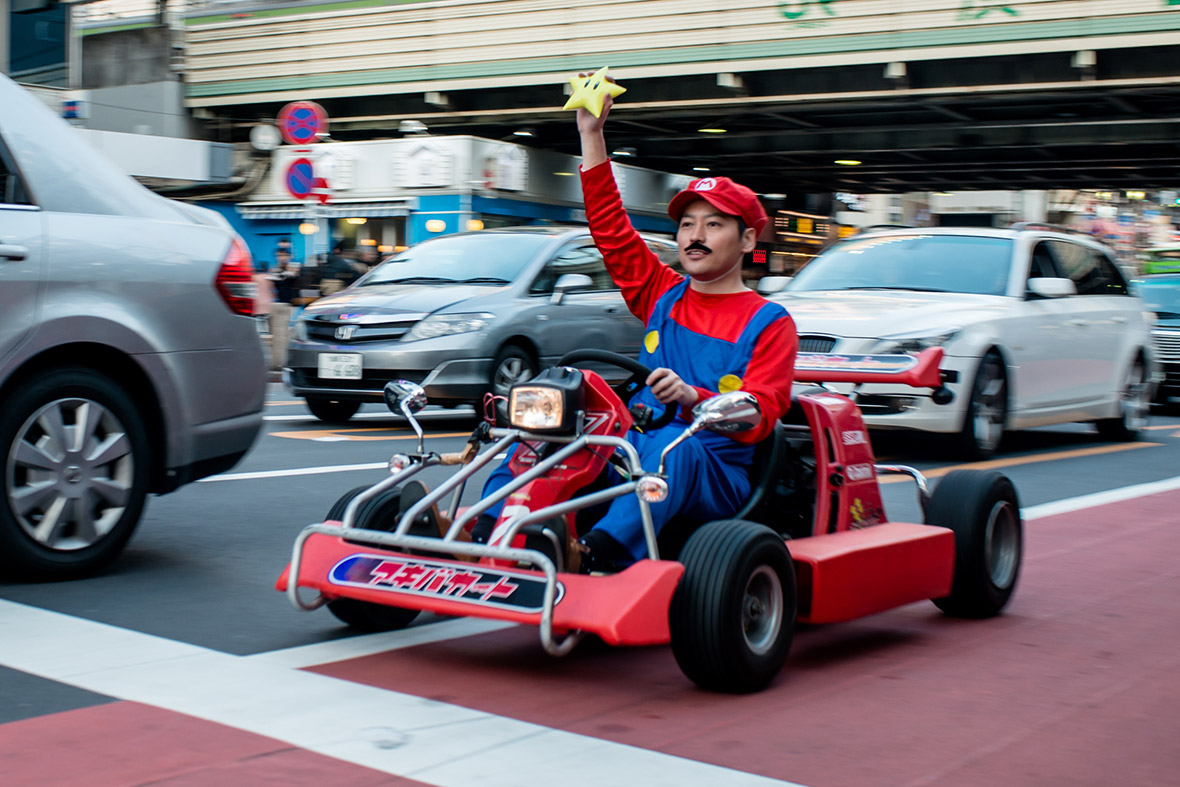 amazing-mario-karts-drive-around-tokyo-streets