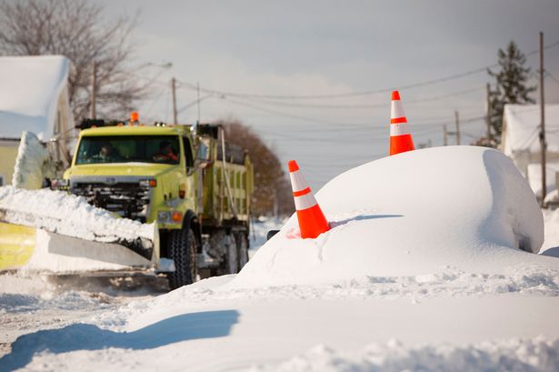 Severe snow storm covers much of New York sta