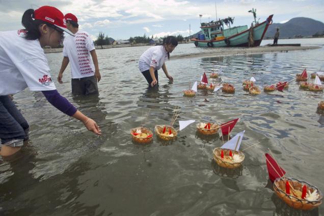 indian-ocean-tsunami-anniversary-commemorated