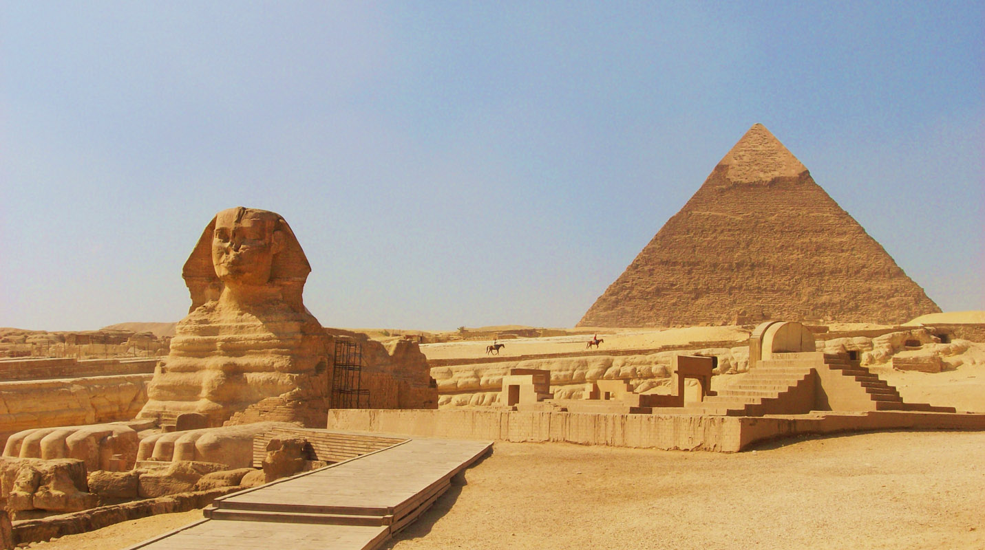 a-french-man-reveals-the-theory-behind-the-construction-of-pyramids-in-egypt
