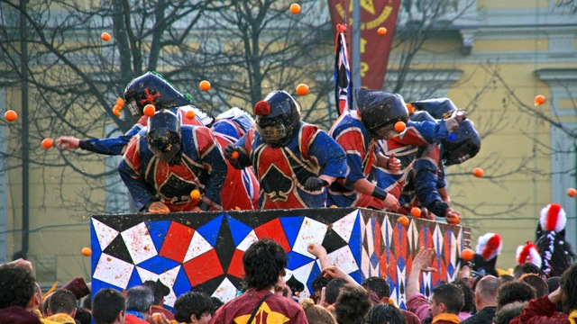 battle-of-the-oranges-festival-starts-in-italy-on-february-14th