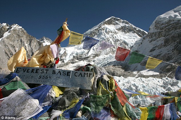 everest-climbers-want-nepal-to-fulfill-2014-promise
