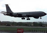 US air force refueling jet disappears off rad
