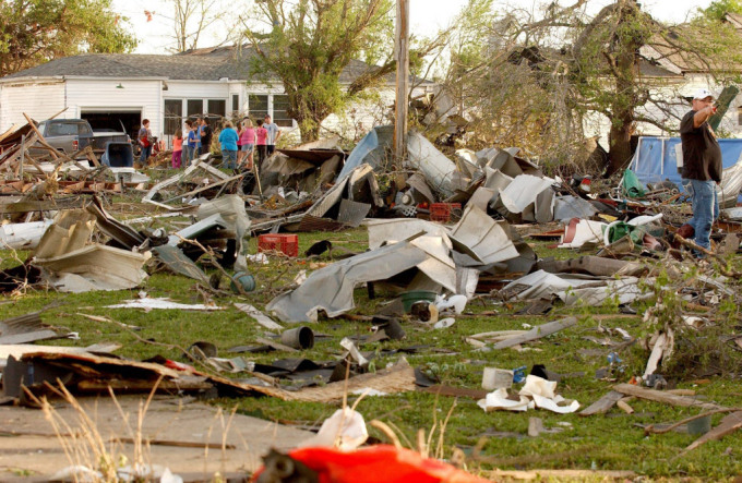 tornadoes-in-southern-us-kill-at-least-two-and-cause-severe-destructions