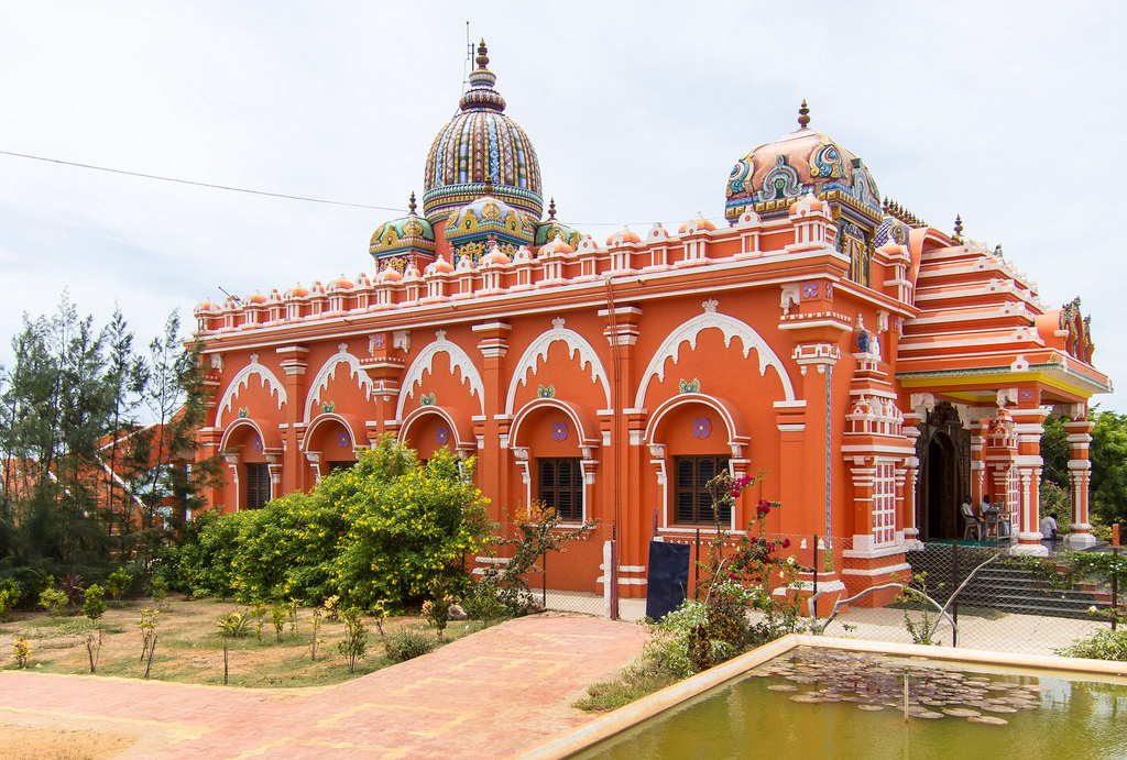 swami-vivekananda-memorial-in-rameswaram