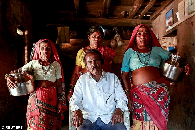 men-of-drought-hit-indian-village-marry-women-to-get-water-for-the-family