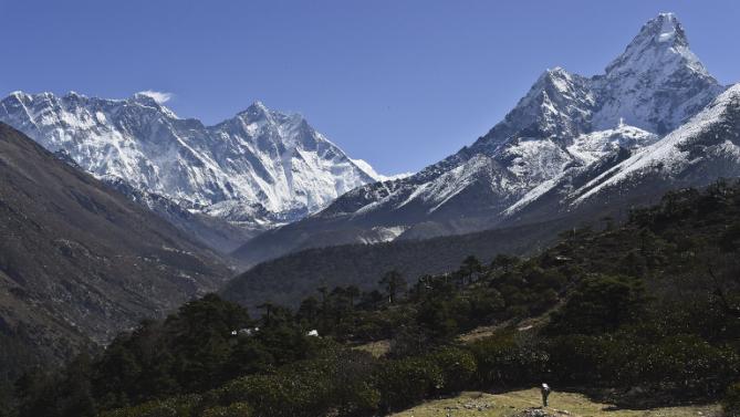 mount-everest-moved-southwest-during-nepal-earthquake