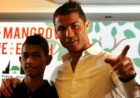 Adopted son of Cristiano Ronaldo signs with S