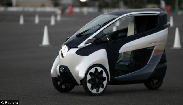 futuristic-toyota-i-road-three-wheeler-car-arrives-to-offer-a-fantastic-experience