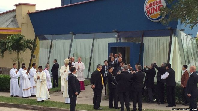 pope-changes-his-clothes-from-a-fast-food-restaurant-in-bolivia