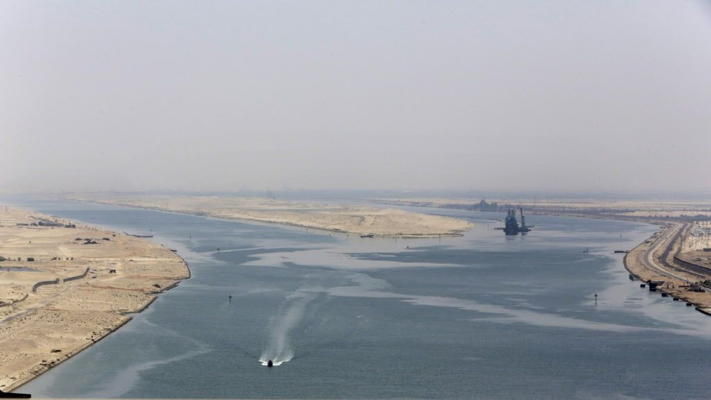 egypt-inaugurates-renovated-suez-canal