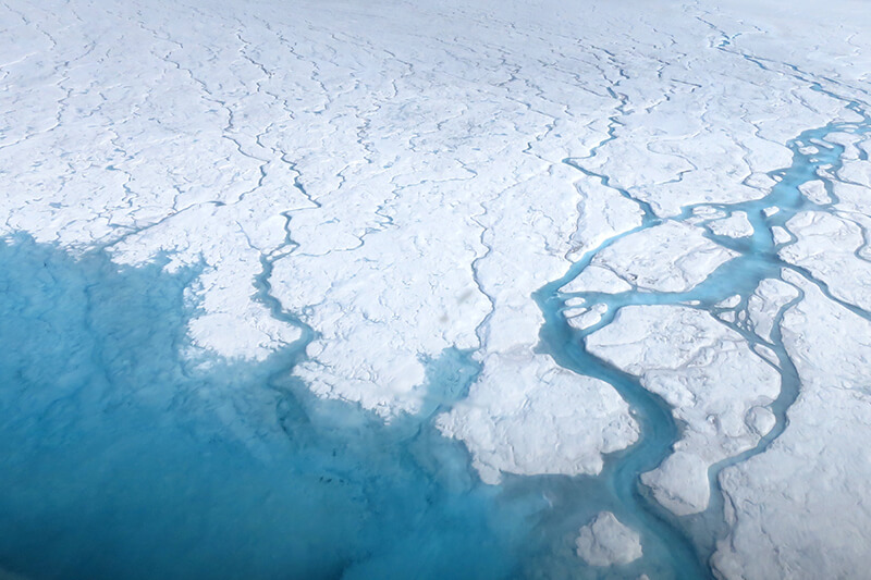nasas-icebridge-operation-studies-summer-melt-greenland-ice-sheet