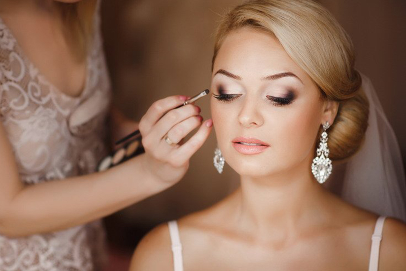 10-makeup-mistakes-that-can-ruin-your-wedding-day-look