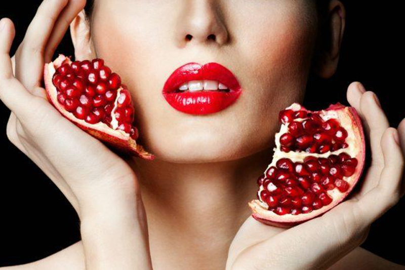 top-6-beauty-benefits-of-pomegranate-peels