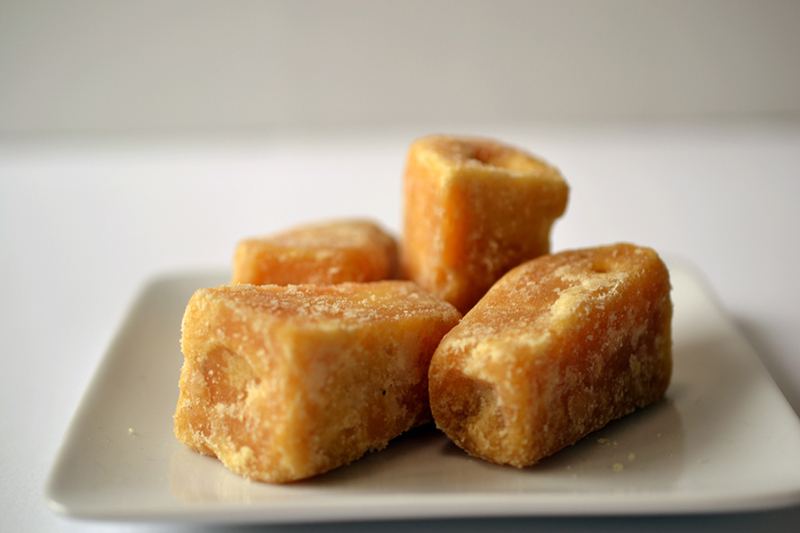 jaggery-helpful-treat-diabetics